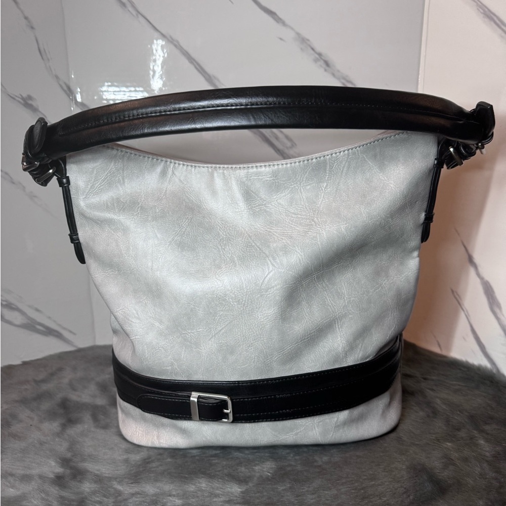 Espe White and Black Bucket Bag